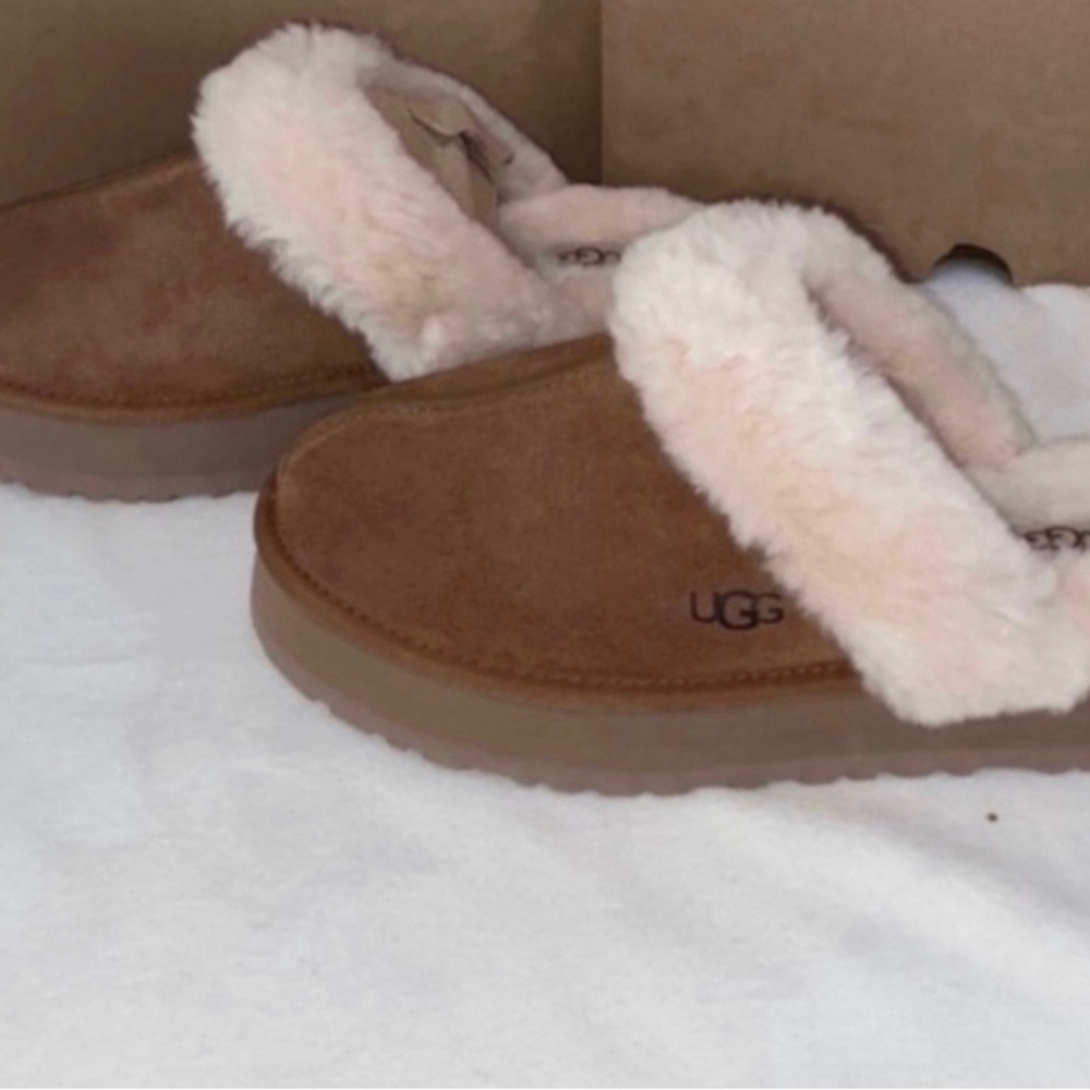 - UGG DISQUETTE